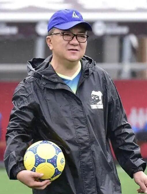 伊戈达拉回应詹皇世纪大帽:要不是我背部有伤,我就直接暴扣了!