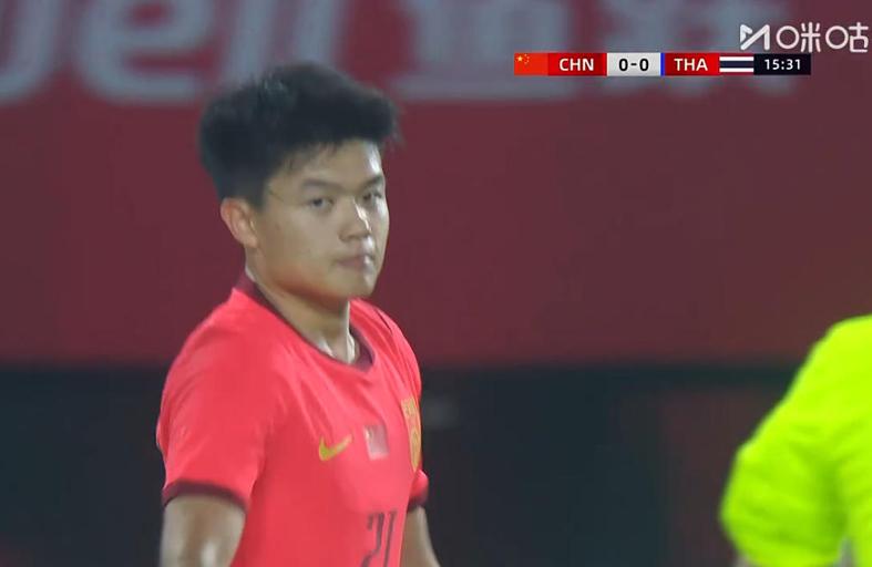 ESPN记者:湖人队内部人士暗示詹姆斯父子可能一起转投新球队