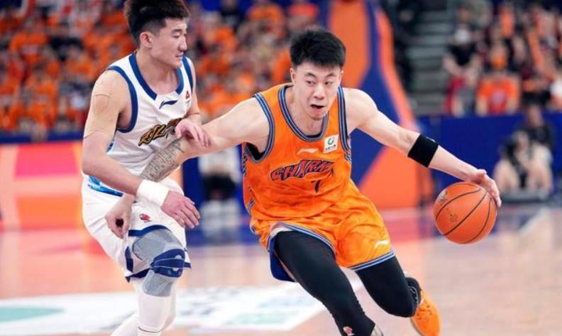 为什么说尼克斯53年首冠>马刺5次捧杯?