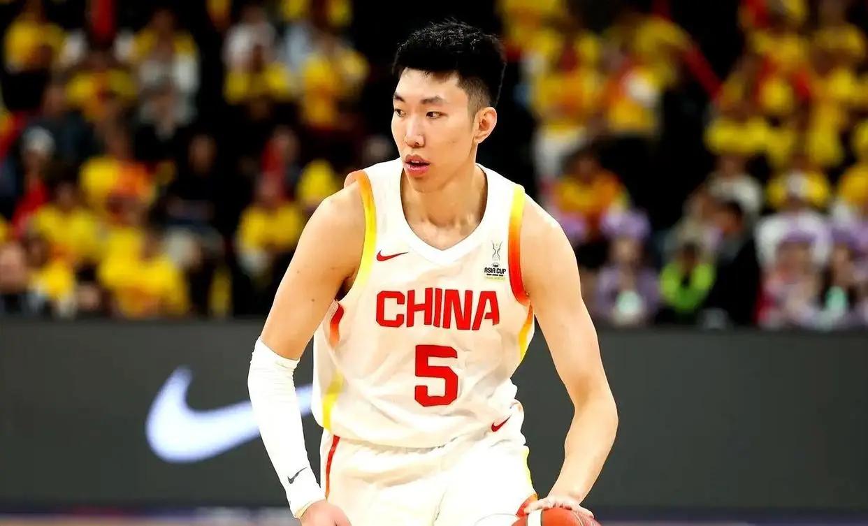 牛逼!拿到了!尼克斯总冠军!27投砸出45分!文班亚马垫脚布伦森...