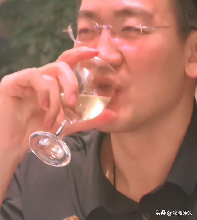 湖人计划今夏送走艾顿