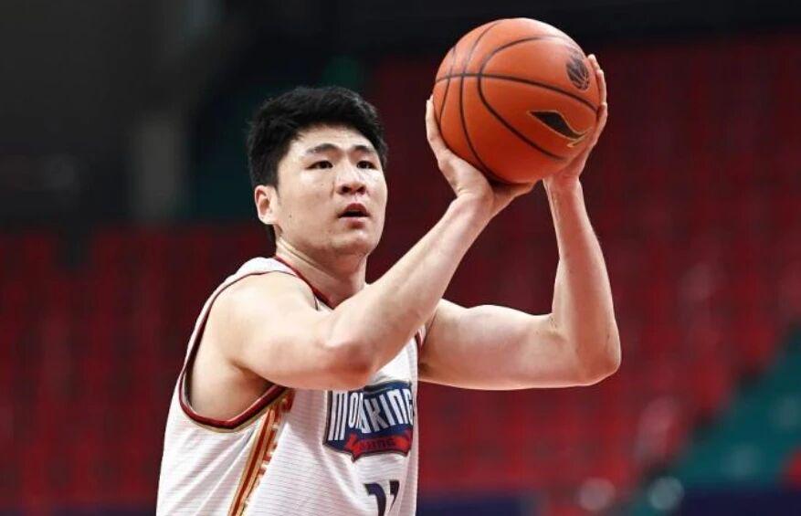 G5尼克斯胜马刺夺冠！球员评价：2人优秀，4人及格，4人低迷