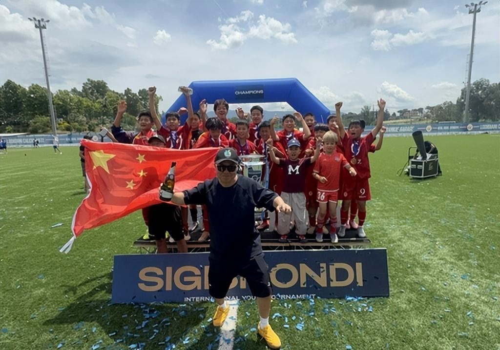 瑞士造点前疑似越位未给划线图，FIFA称为技术故障且并不越位