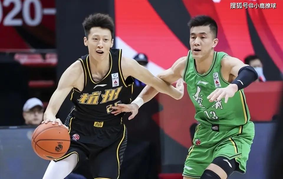 特雷·杨4900万选项在即 奇才面临合同考验