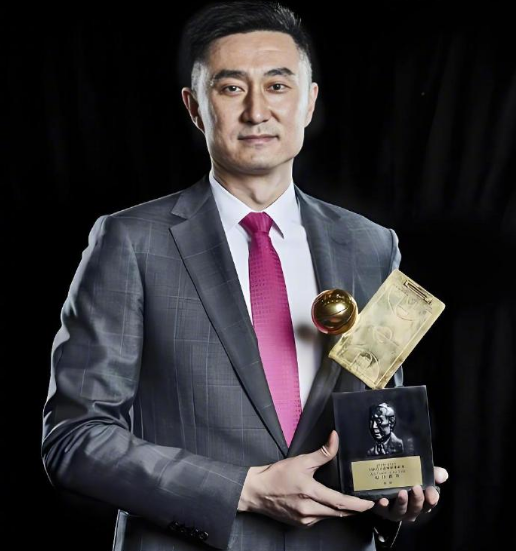 18岁天才1亿转会曼城:边踢足球边啃高数的少年